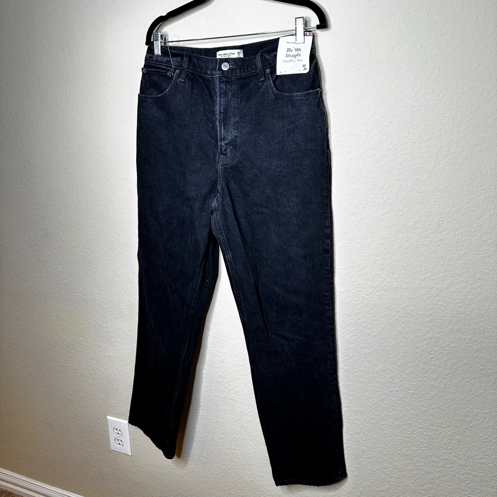 Abercrombie & Fitch The 90s Straight Ultra High Rise‎ Jeans Black 29 8R NWT